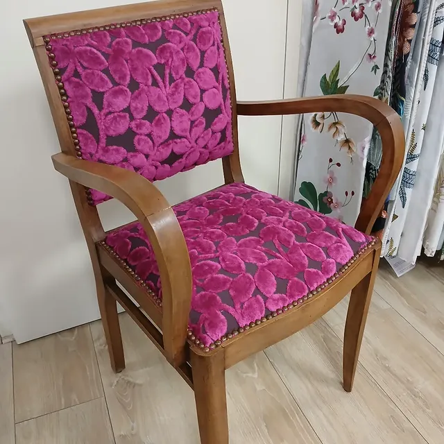 Fauteuil bridge en velours rose fuchsia